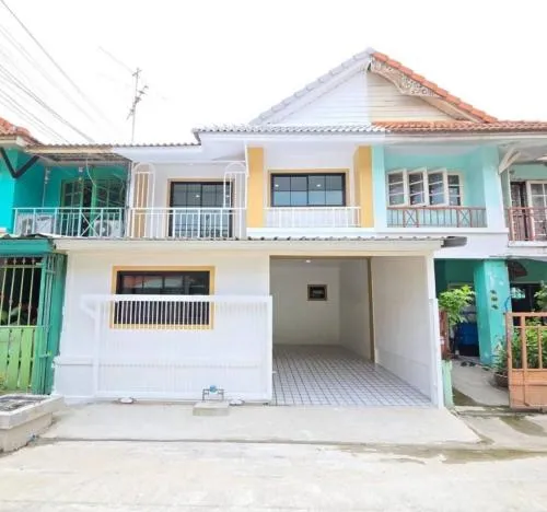 For Sale Townhouse/Townhome  , Baan Pruksa 3 Soi Watlatpladuk , newly renovated , Bang Khu Rat , Bang Bua Thong , Nonthaburi , CX-105326