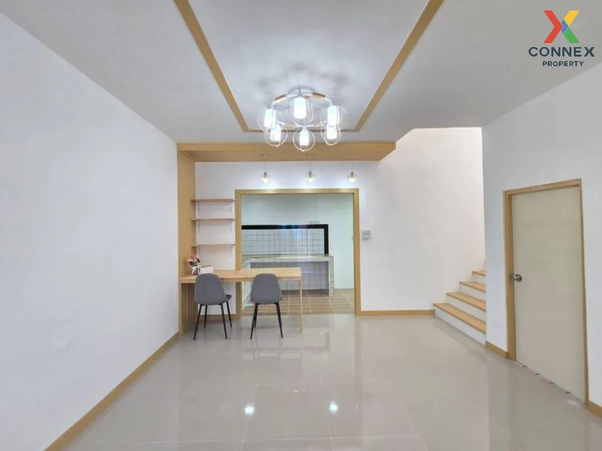 For Sale Townhouse/Townhome  , Baan Pruksa 3 Soi Watlatpladuk , newly renovated , Bang Khu Rat , Bang Bua Thong , Nonthaburi , CX-105327