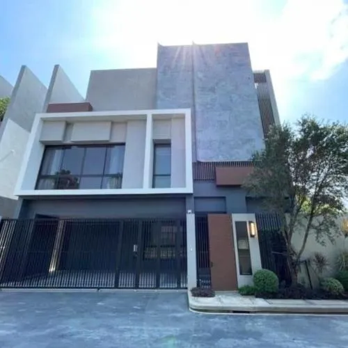 For Rent House , BuGaan Krungthep Kreetha , Hua Mak , Bang Kapi , Bangkok , CX-105526