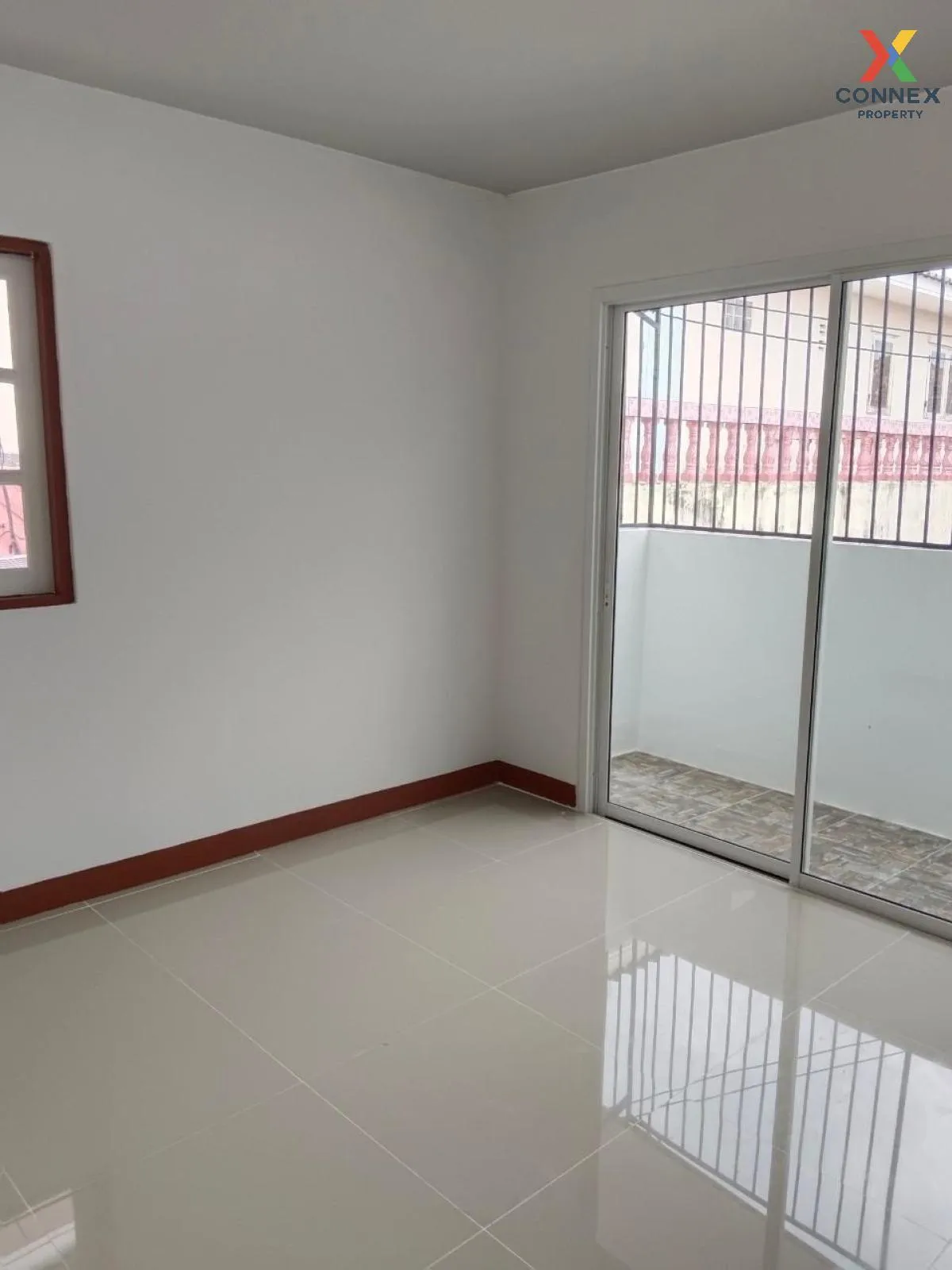 For Sale Townhouse/Townhome  , Baan Pruksa 9 , corner unit , newly renovated , Khlong Sam , khlong Luang , Pathum Thani , CX-105557