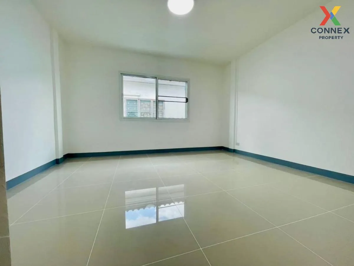 For Sale Townhouse/Townhome  , Phattharaniwet Bang Bua Thong , Bang Bua Thong , Bang Bua Thong , Bangkok , CX-105561