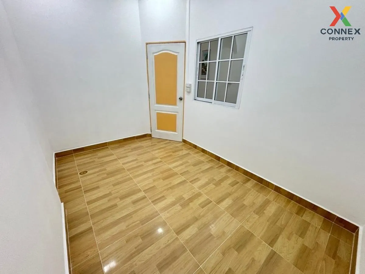 For Sale Townhouse/Townhome  , Suphawan Hathairat 6 , newly renovated , Bang Chan , Khlong Sam Wa , Bangkok , CX-106119