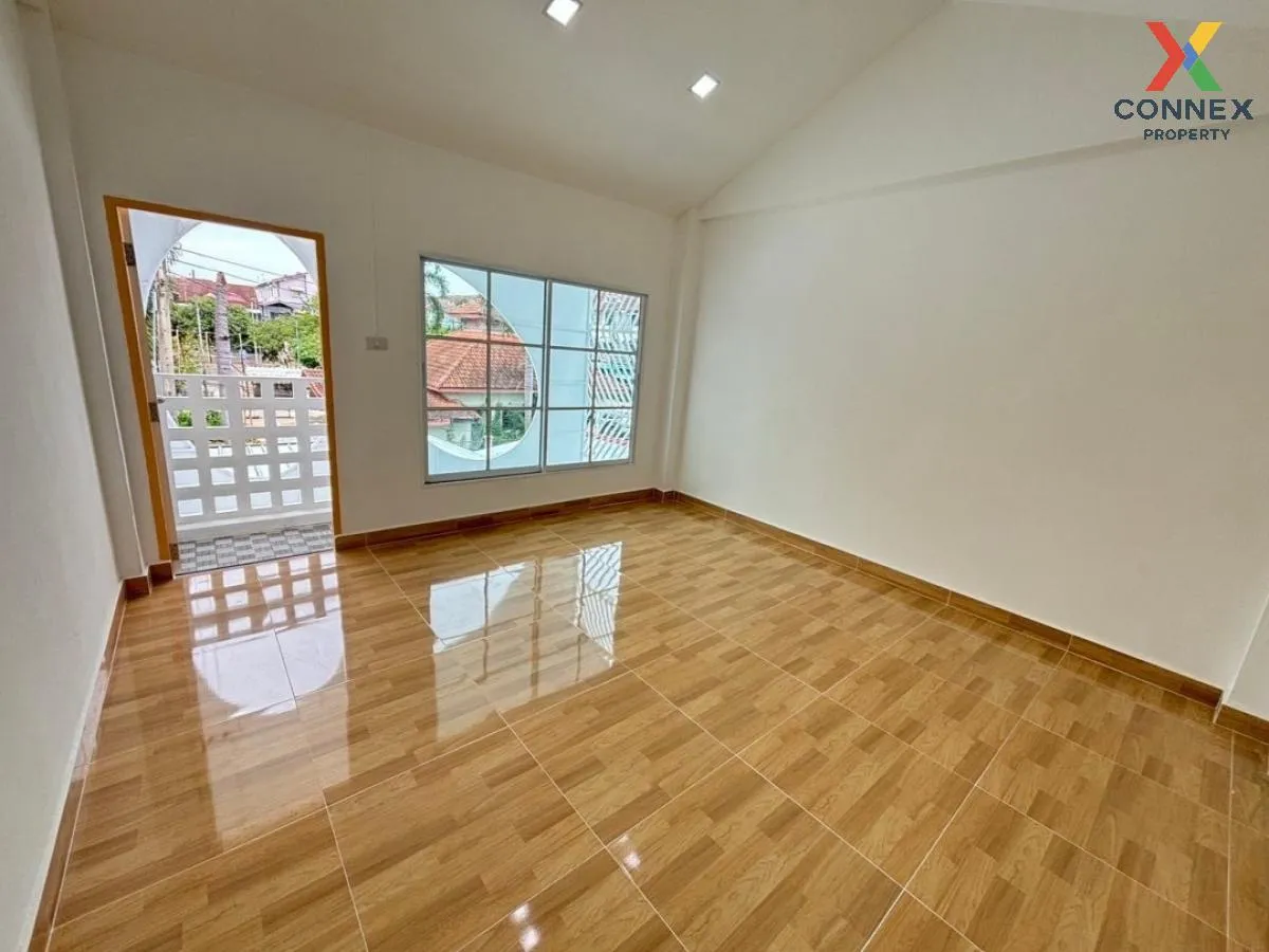 For Sale Townhouse/Townhome  , Suphawan Hathairat 6 , newly renovated , Bang Chan , Khlong Sam Wa , Bangkok , CX-106119