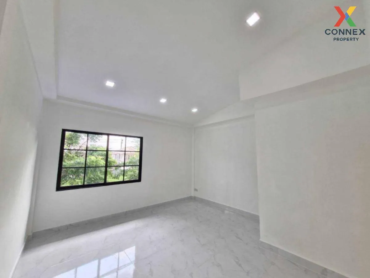 For Sale Townhouse/Townhome  , Katreeya Hathairat 37 , newly renovated , Sam Wa Tawan Tok , Khlong Sam Wa , Bangkok , CX-106148