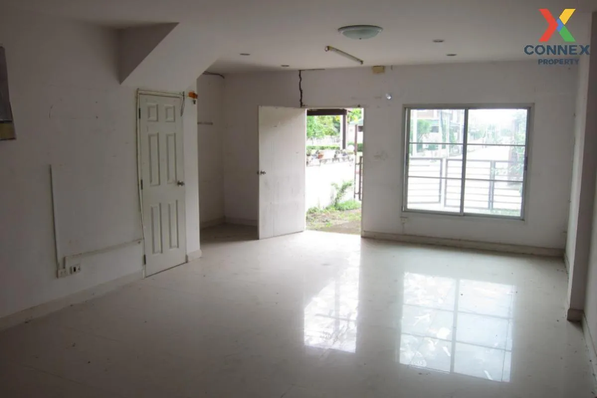 For Sale Townhouse/Townhome  , Siraphat 4 Rattanathibet-Saima , MRT-Sai Ma , Sai Ma , Mueang Nonthaburi , Nonthaburi , CX-106177 3