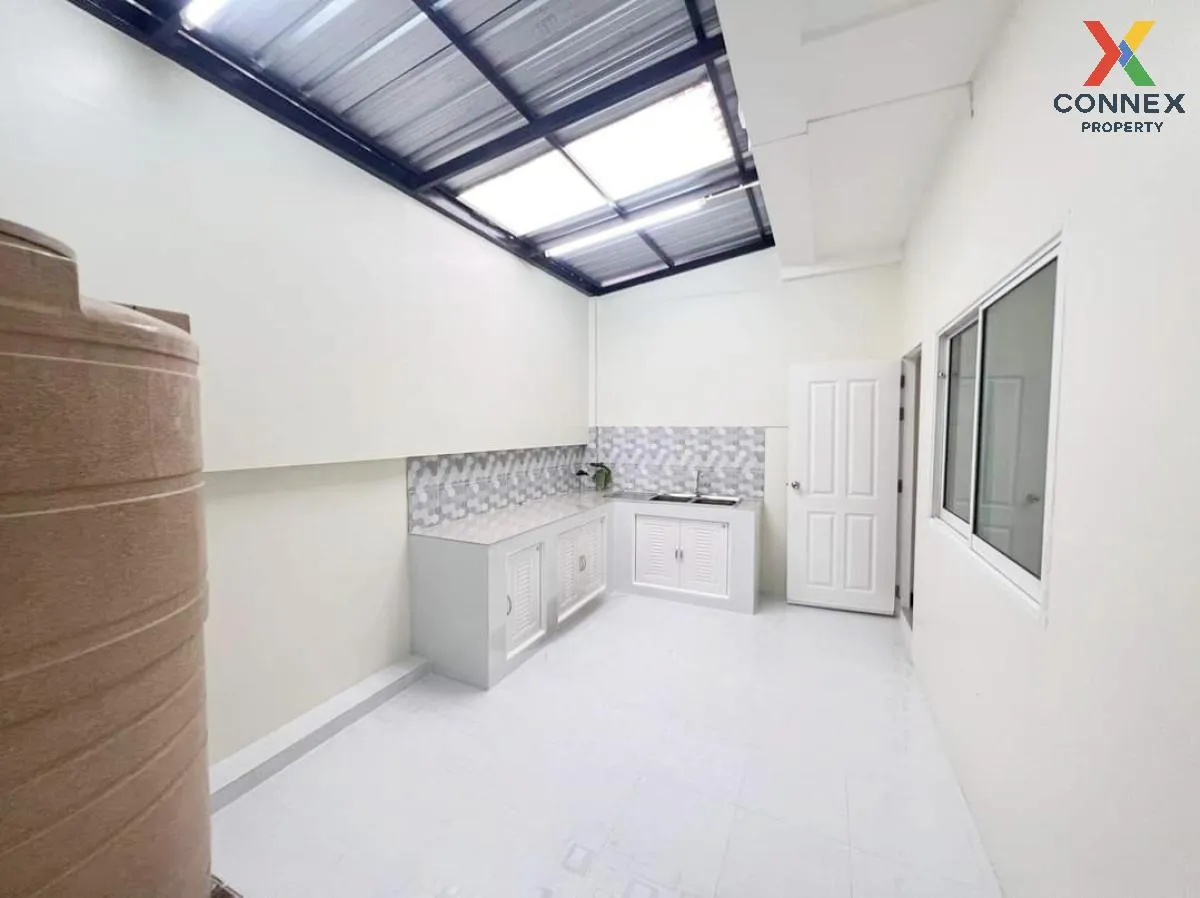 For Sale Townhouse/Townhome  , Mahawong Villa , newly renovated , Samrong , Phra Pradaeng , Samut Prakarn , CX-106220