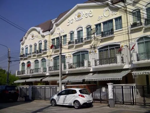 For Rent Townhouse/Townhome  , Baan Klang Muang The Royal Monaco Srinakarin-Pattanakarn , Suan Luang , Suan Luang , Bangkok , CX-106371