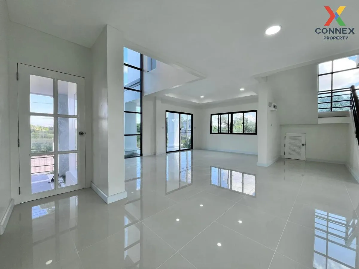 For Sale House , Krisada City Lake & Park , corner unit , newly renovated , Bang Pla , Bang Phli , Samut Prakarn , CX-106402