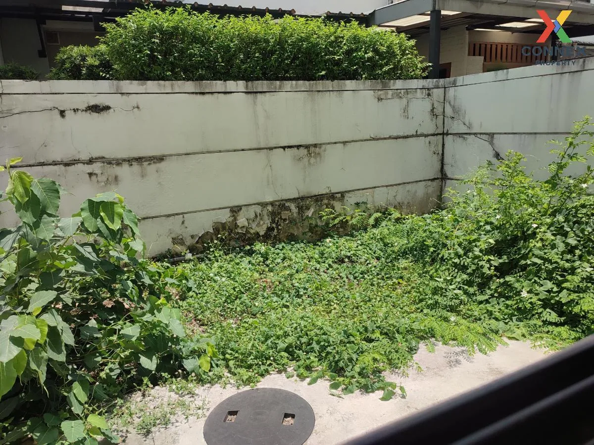 For Sale Townhouse/Townhome  , Town Avenue Cocos Rama 2 , Samae D