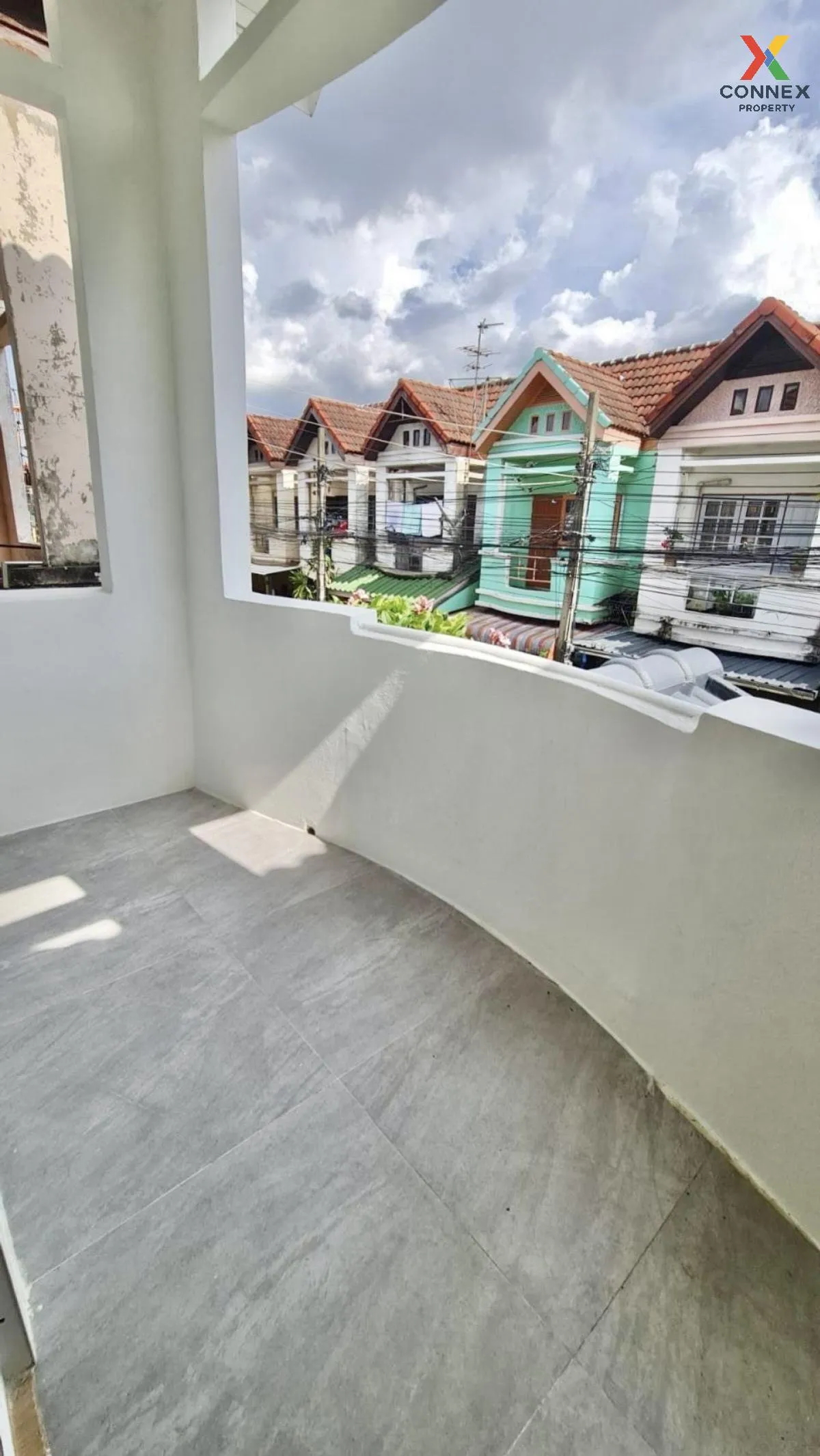 For Sale Townhouse/Townhome  , Lert Ubon Prayasuren , Sam Wa Tawan Tok , Khlong Sam Wa , Bangkok , CX-106612