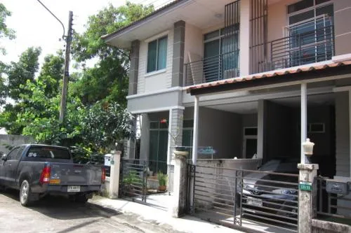 For Sale Townhouse/Townhome  , Baan Ruenruedee 4 Rangsit - Khlong 4 , Bueng Yitho , Thanyaburi , Pathum Thani , CX-106678