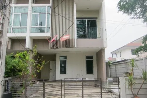 For Sale Townhouse/Townhome  , HABITOWN FOLD Tiwanon – Chaengwattana , Ban Mai , Mueang Pathum Thani , Pathum Thani , CX-106721