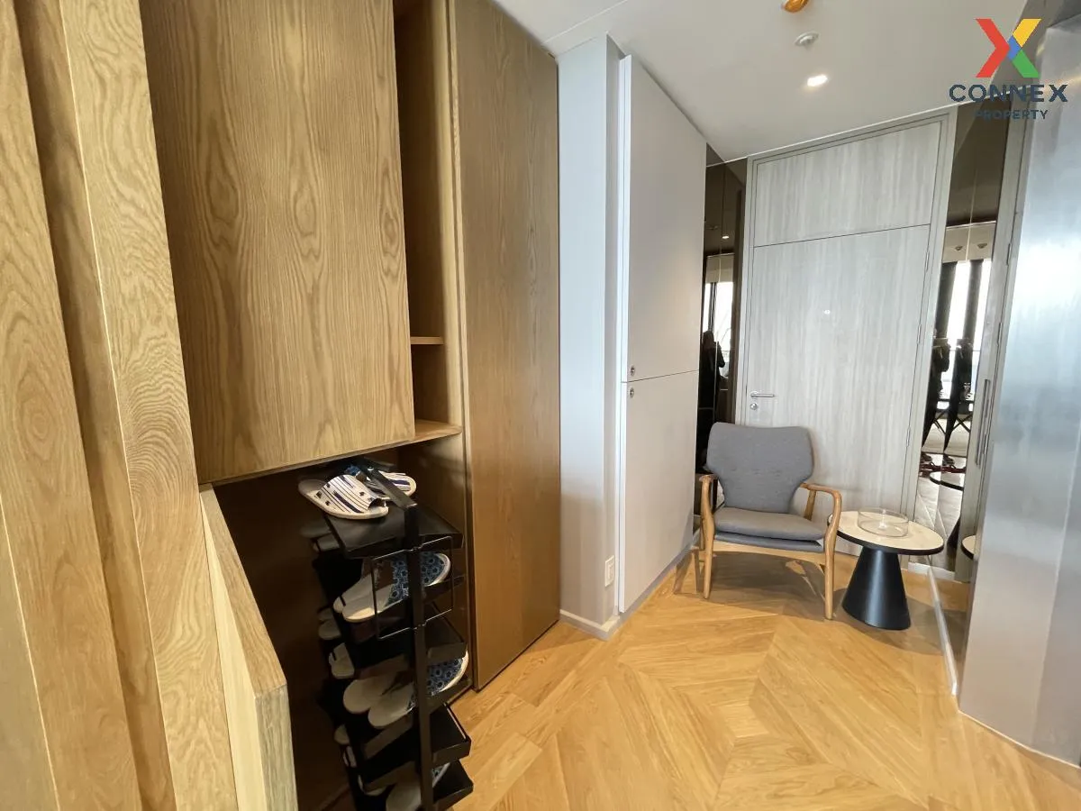 For Sale Condo , Noble Ploenchit , Duplex , Penthouse , nice view , high floor , wide frontage , newly renovated , BTS-Phloen Chit , Lumpini , Pathum Wan , Bangkok , CX-106736