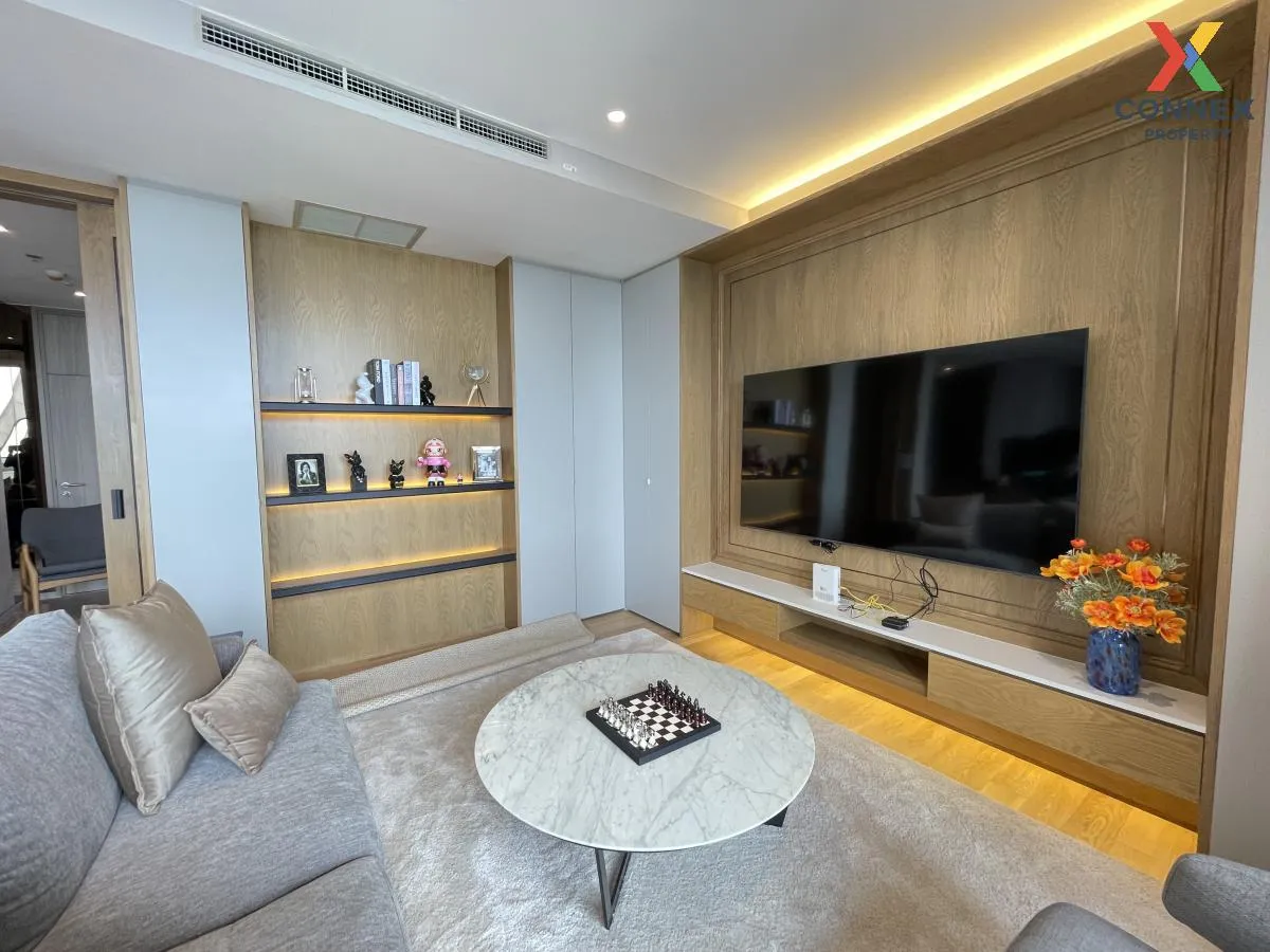 For Sale Condo , Noble Ploenchit , Duplex , Penthouse , nice view , high floor , wide frontage , newly renovated , BTS-Phloen Chit , Lumpini , Pathum Wan , Bangkok , CX-106736 1