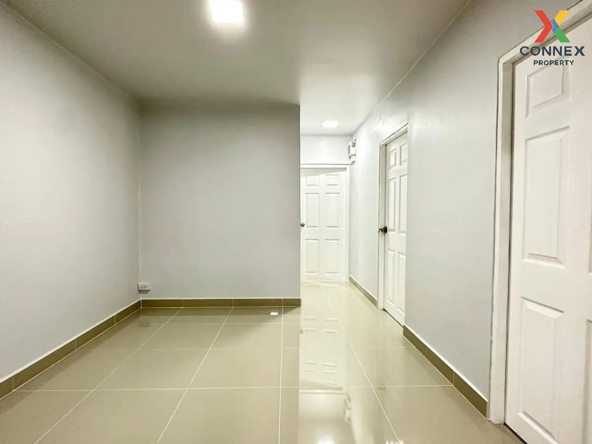 For Sale Townhouse/Townhome  , Baan Pruksa 3 Soi Watlatpladuk , wide frontage , newly renovated , Bang Khu Rat , Bang Bua Thong , Nonthaburi , CX-107157