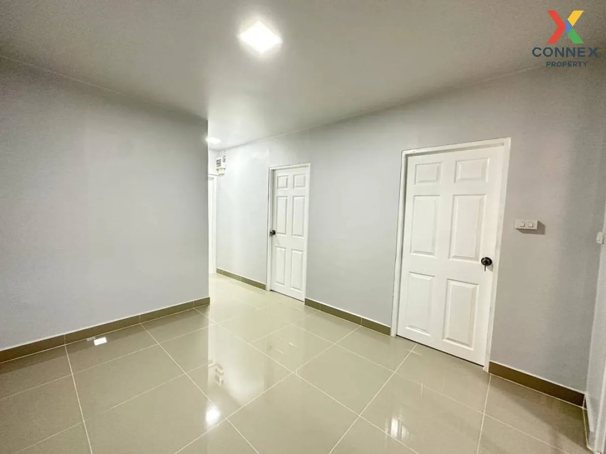 For Sale Townhouse/Townhome  , Baan Pruksa 3 Soi Watlatpladuk , wide frontage , newly renovated , Bang Khu Rat , Bang Bua Thong , Nonthaburi , CX-107157