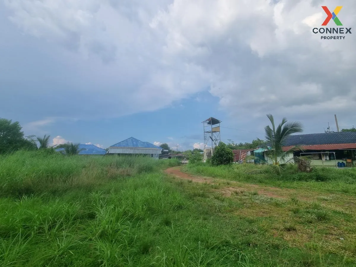 For Sale Land with building at  Phanom Sarakham Chachoengsao , Ban Song , Phanom Sarakham , Chachoengsao , CX-107160 4