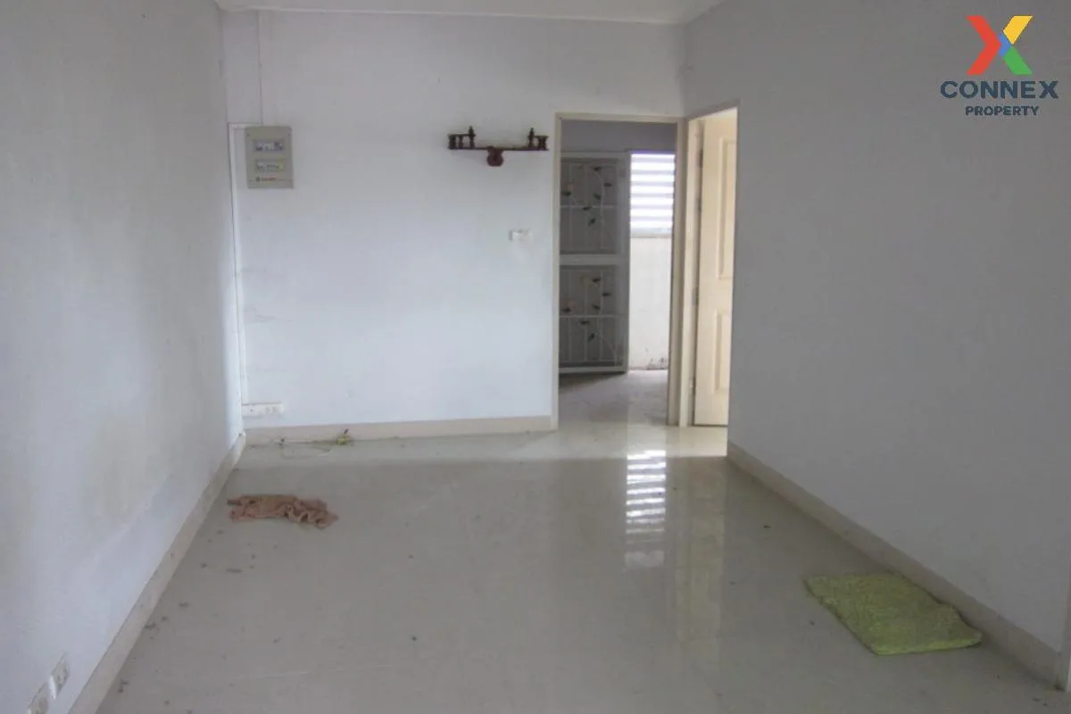 For Sale Townhouse/Townhome  , Nathawadee Bovina , Bo Win , Si Racha , Chon Buri , CX-107173 2