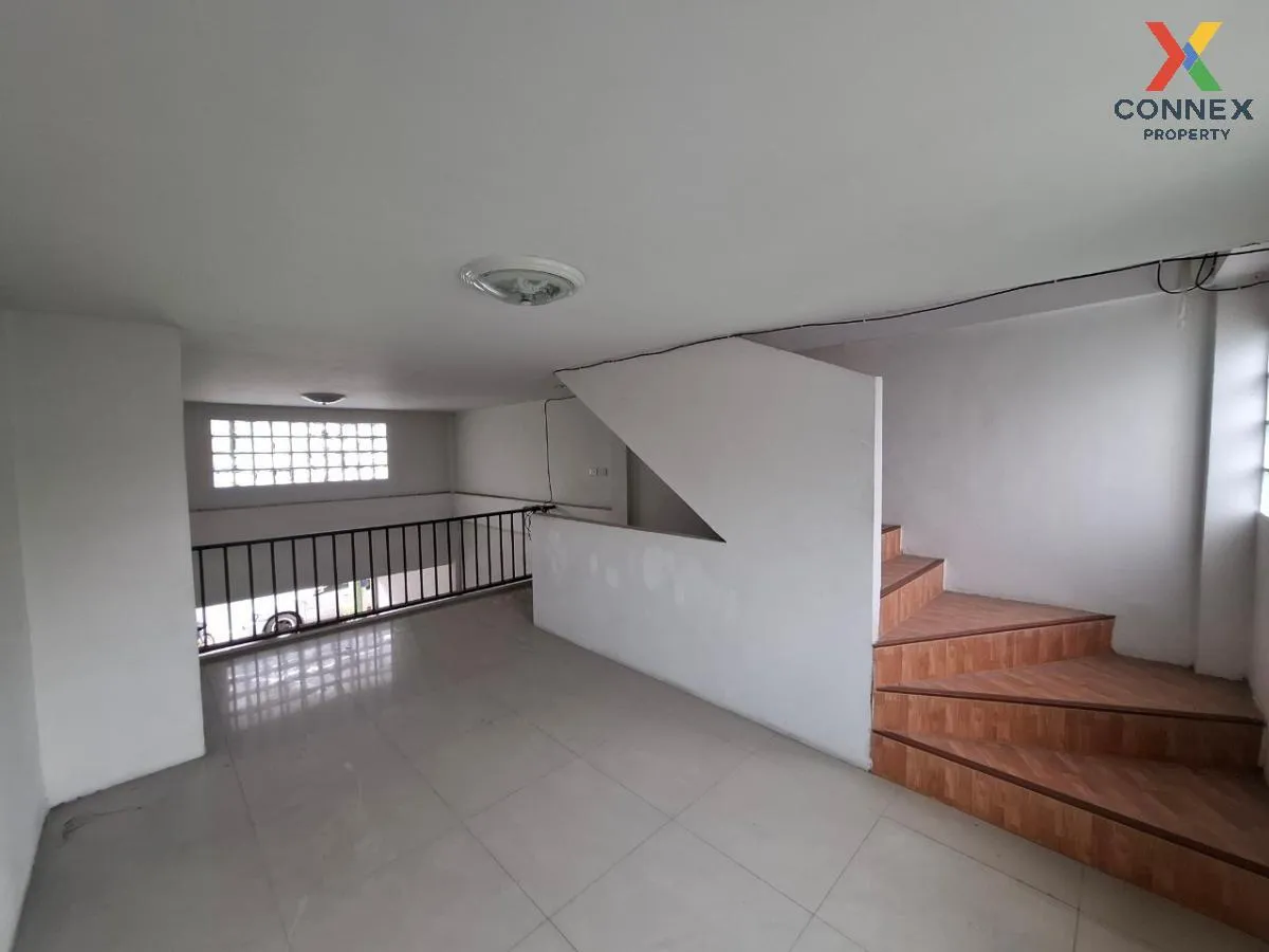 For Sale Townhouse/Townhome  , Baan Warasiri 1 , Nong Kham , Si Racha , Chon Buri , CX-107189