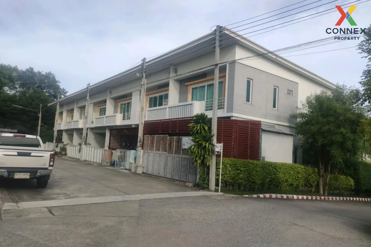 For Sale Townhouse/Townhome  , Fahburin Village , Bo Win , Si Racha , Chon Buri , CX-107196 3