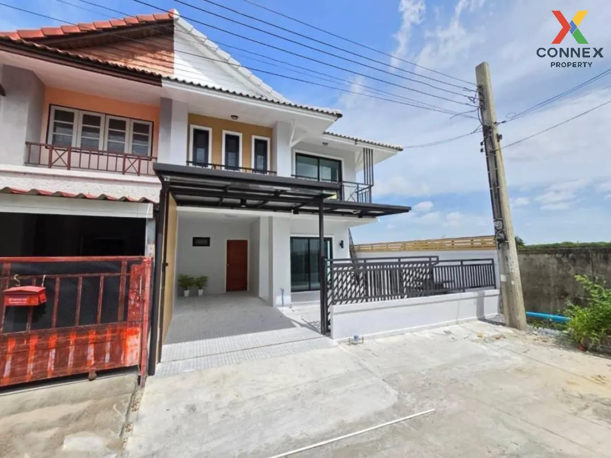 For Sale Townhouse/Townhome  , Baan Pruksa 3 Soi Watlatpladuk , corner unit , Bang Khu Rat , Bang Bua Thong , Nonthaburi , CX-107249 3