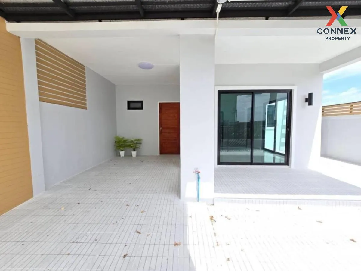 For Sale Townhouse/Townhome  , Baan Pruksa 3 Soi Watlatpladuk , corner unit , Bang Khu Rat , Bang Bua Thong , Nonthaburi , CX-107249 4