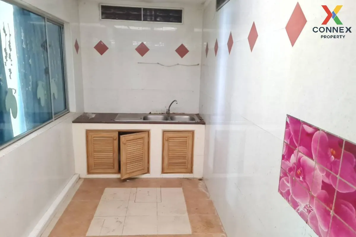 For Sale Townhouse/Townhome  , The Connect Suvarnabhumi 1 , Racha Thewa , Bang Phli , Samut Prakarn , CX-107373 3