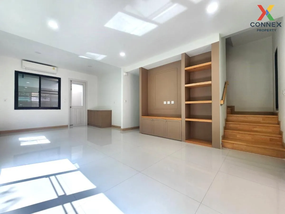 For Sale Townhouse/Townhome  , Dream Priva Ratchaphruek - Pinklao - Kanchanaphisek , corner unit , Mahasawat , Bang Kruai , Nonthaburi , CX-107376