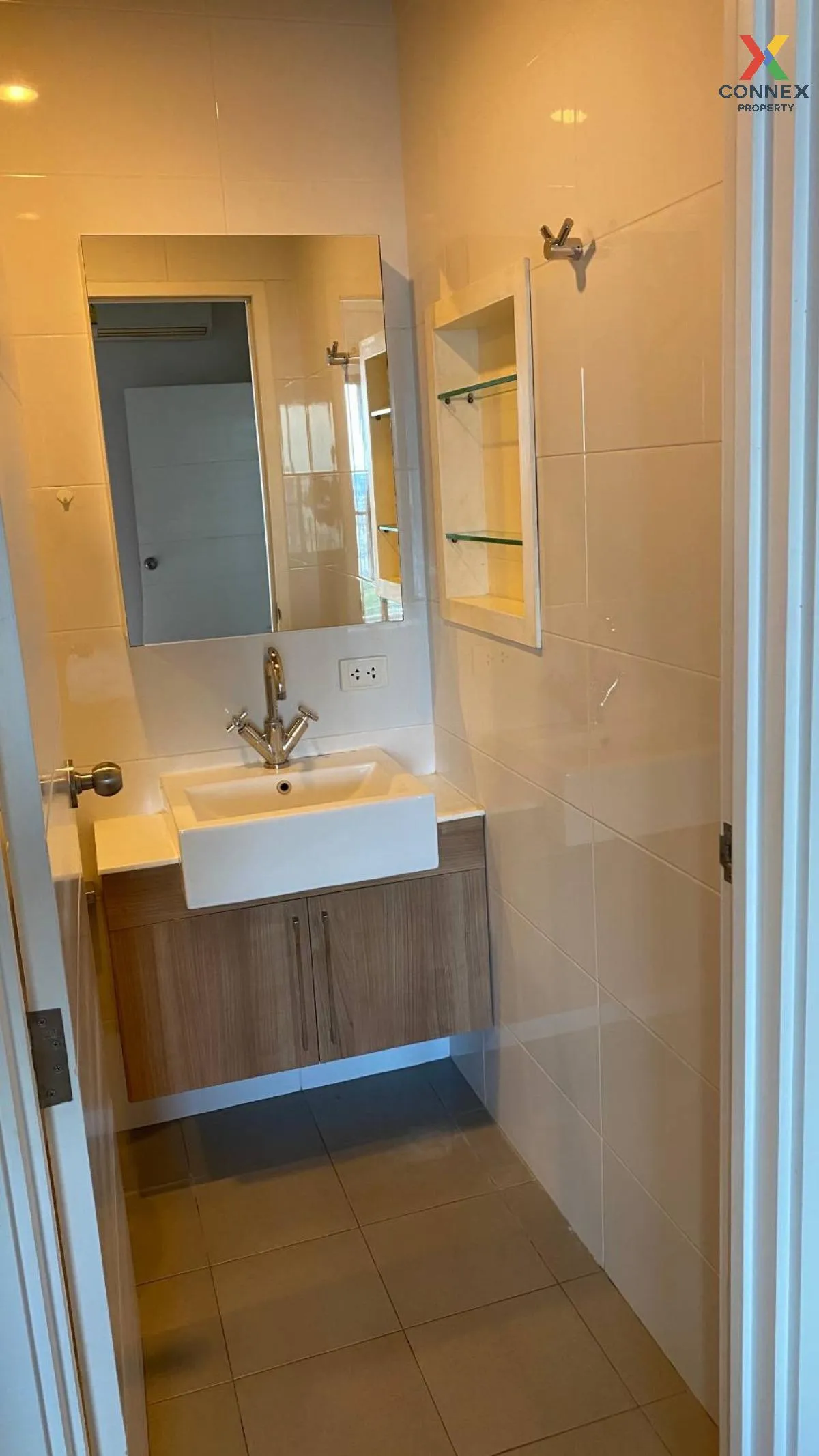 For Sale Condo , Blocs 77 , corner unit , BTS-On Nut , Phra Khanong Nuea , Watthana , Bangkok , CX-107517