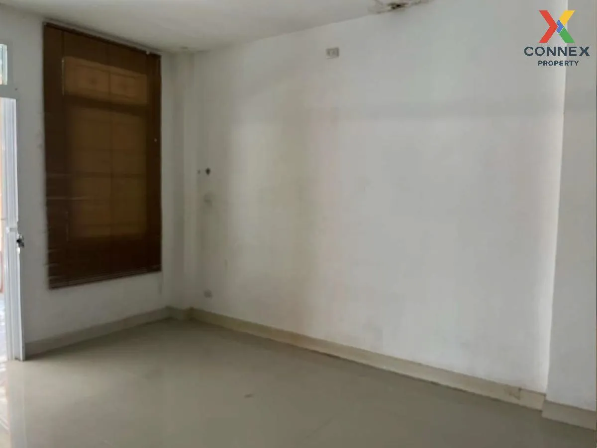 For Sale Townhouse/Townhome  , Thrap Rung Ruang City 2 , Ban Kao , Phan Thong , Chon Buri , CX-107641 4