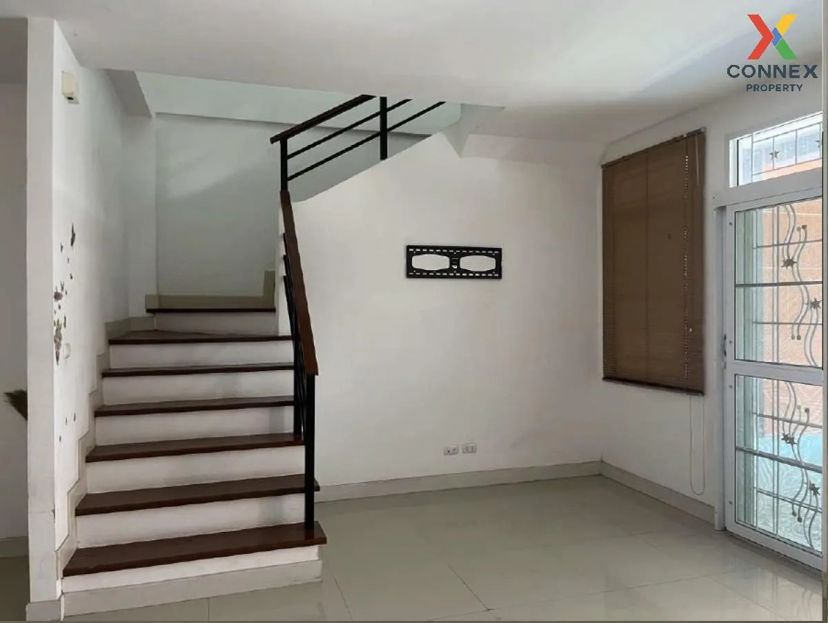 For Sale Townhouse/Townhome  , Thrap Rung Ruang City 2 , Ban Kao , Phan Thong , Chon Buri , CX-107641