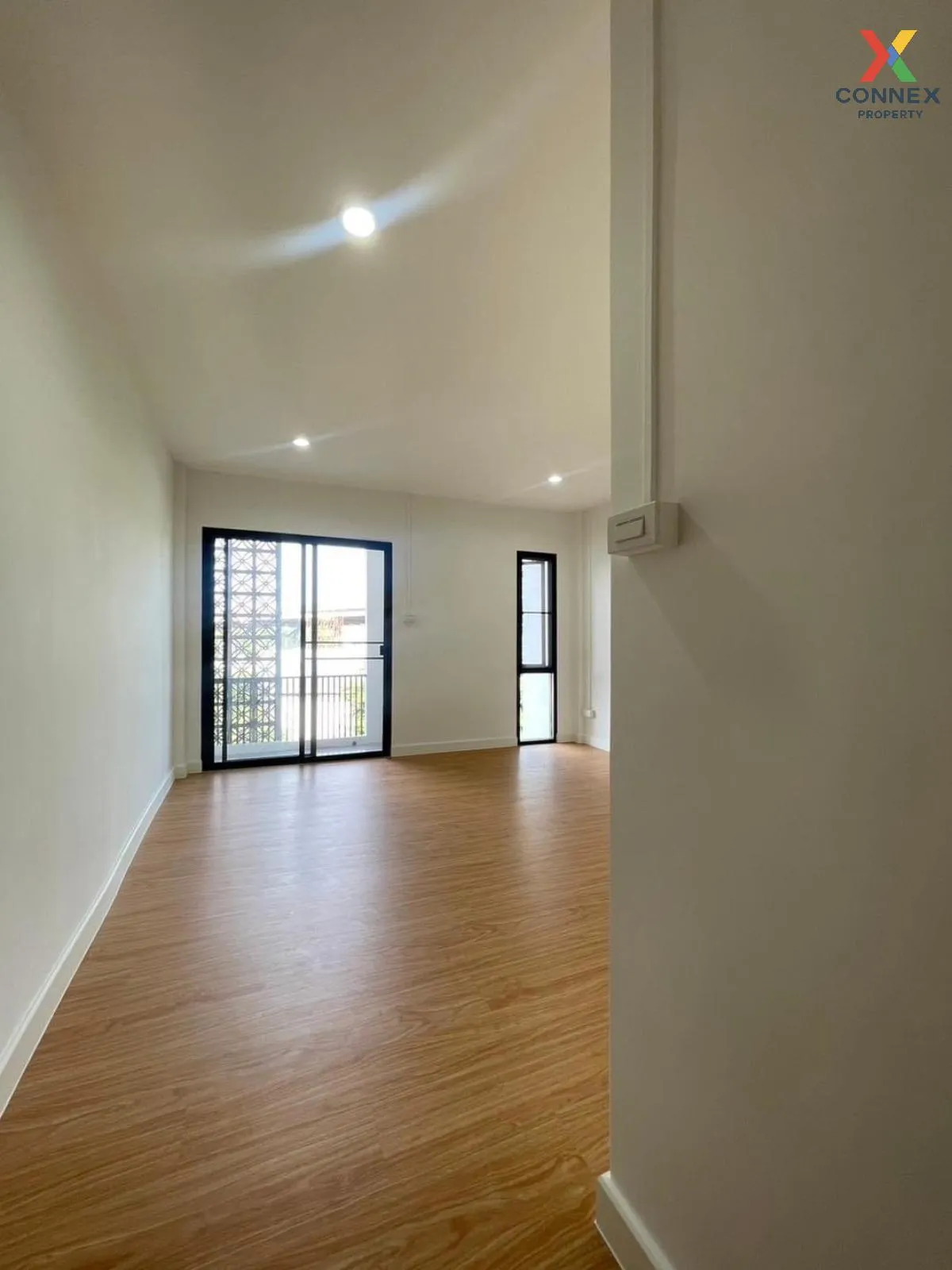 For Sale Townhouse/Townhome  , Baan Ying Olan , newly renovated , Sanambin , Don Mueang , Bangkok , CX-107693