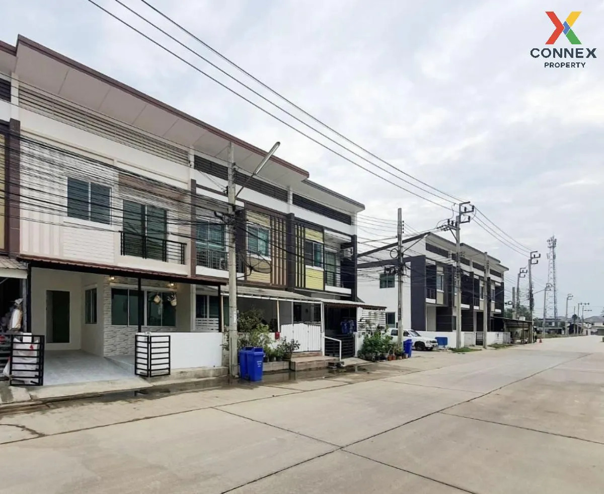 For Sale Townhouse/Townhome  , Saptawaee Village Prachauthit 90 , newly renovated , Na Kluea , Phra Samut Chedi , Samut Prakarn , CX-107777 2