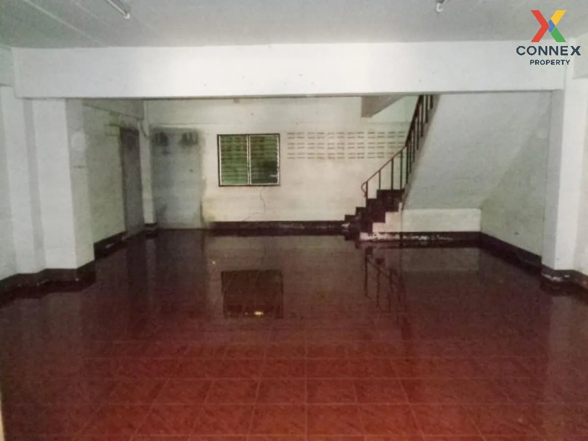 For Sale Commercial building Sakon Nakhon , corner unit , Phang Khon , Phanh khon , Sakon Nakhon , CX-107834