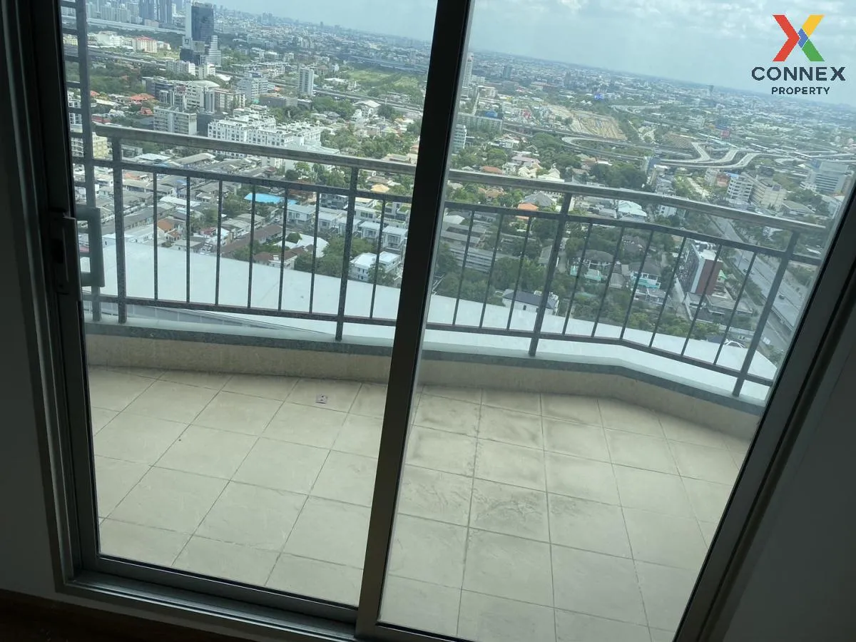 For Sale Condo , Supalai Park Ekamai - Thonglor , BTS-Ekkamai , Bang Kapi , Huai Khwang , Bangkok , CX-107846