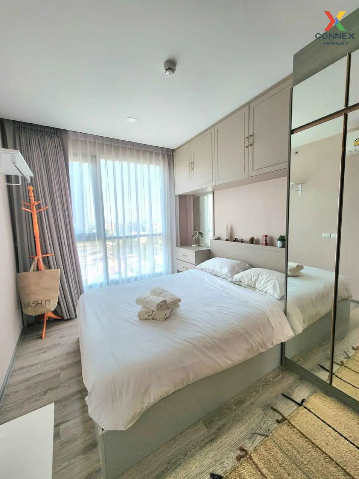 For Sale Condo , KnightsBridge Collage Sukhumvit 107 , corner unit , BTS-Bearing , Samrong Nuea , Mueang Samut Prakan , Samut Prakarn , CX-107952