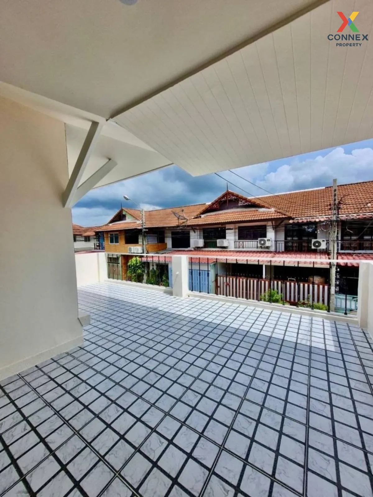 For Sale Townhouse/Townhome  , Baan Pruksa 3 Soi Watlatpladuk , Bang Khu Rat , Bang Bua Thong , Nonthaburi , CX-108145