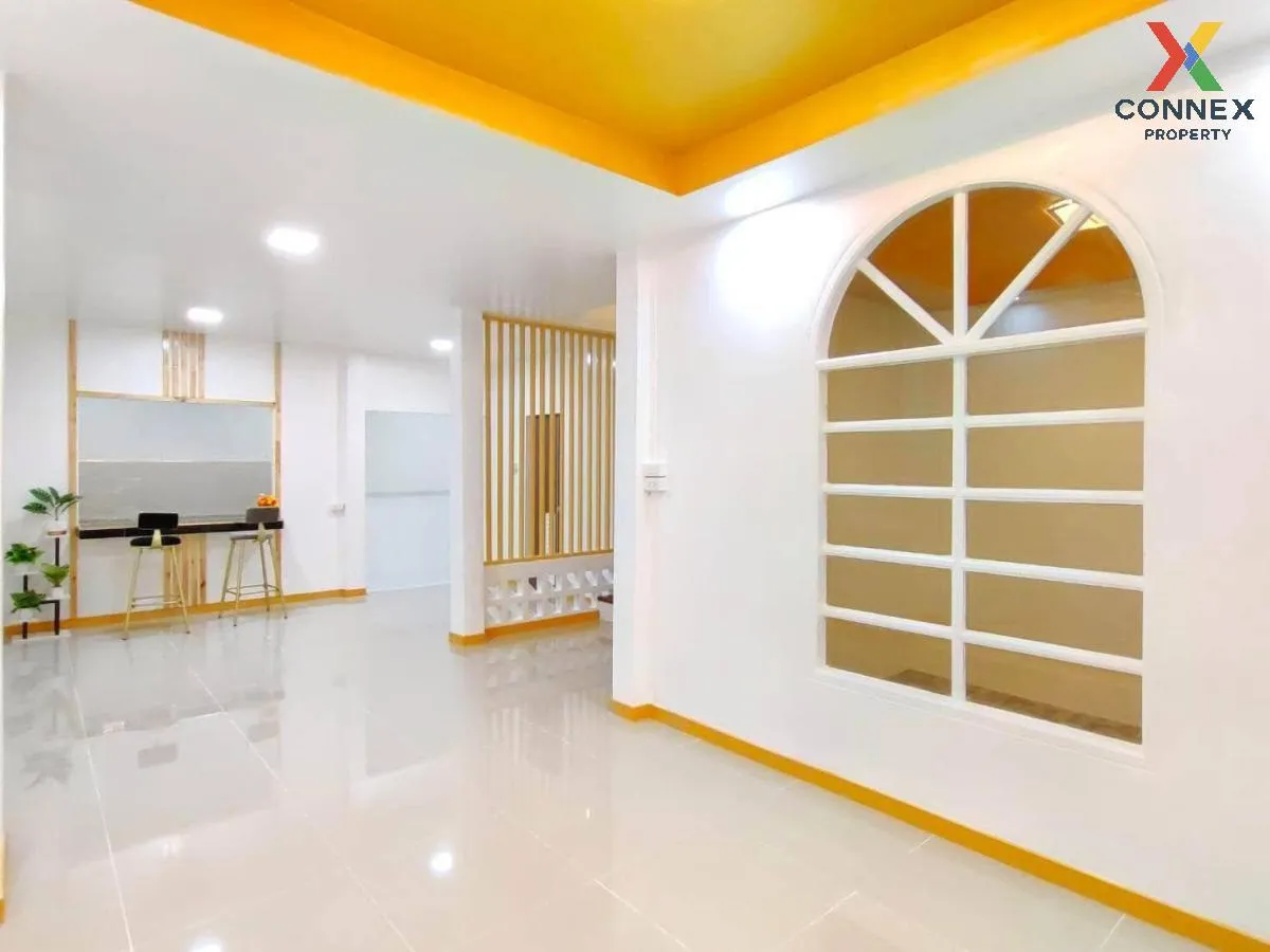 ขายทาวน์เฮ้าส์/ทาวน์โฮม  ณัฐกานต์ เพชรเกษม 112 รีโนเวทใหม่ MRT-หล 4