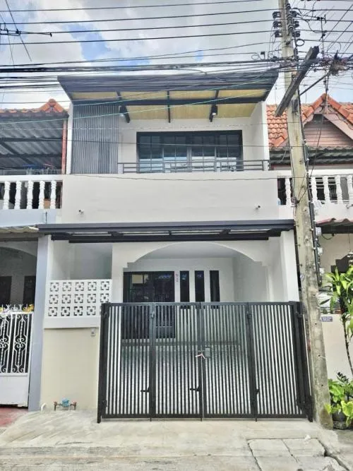 For Sale Townhouse/Townhome  , Samphan Villa 2 Theparak 41 , Khlong Thanon , Sai Mai , Bangkok , CX-108346