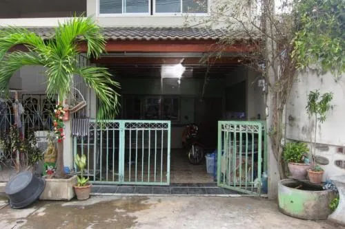 For Sale 3.5-storey shophouse, alley opposite Kanchanaburi Police Station. , Tha Makham , Mueang Kanchanaburi , Kanchanaburi , CX-108417