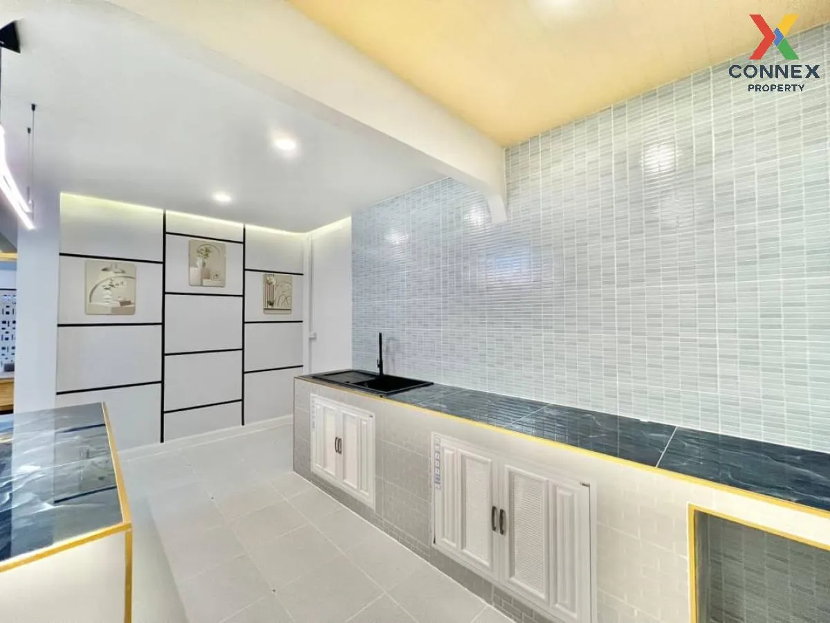 For Sale Townhouse/Townhome  , Amonpan Thet Rachan 13 , newly renovated , Si Kan , Don Mueang , Bangkok , CX-108581