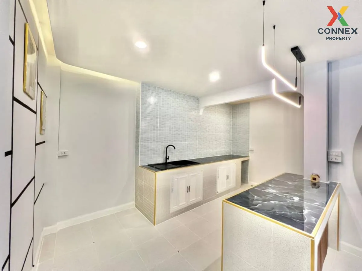 For Sale Townhouse/Townhome  , Amonpan Thet Rachan 13 , newly renovated , Si Kan , Don Mueang , Bangkok , CX-108581