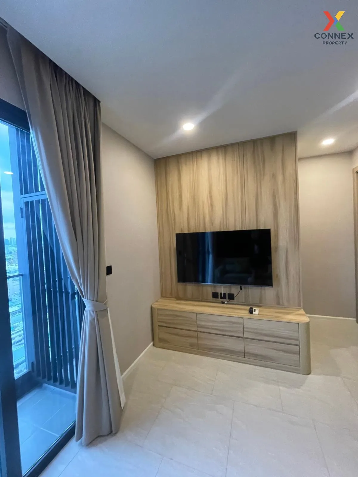 For Rent Condo , Cooper Siam , BTS-National Stadium , Rong Mueang , Pathum Wan , Bangkok , CX-108598 3