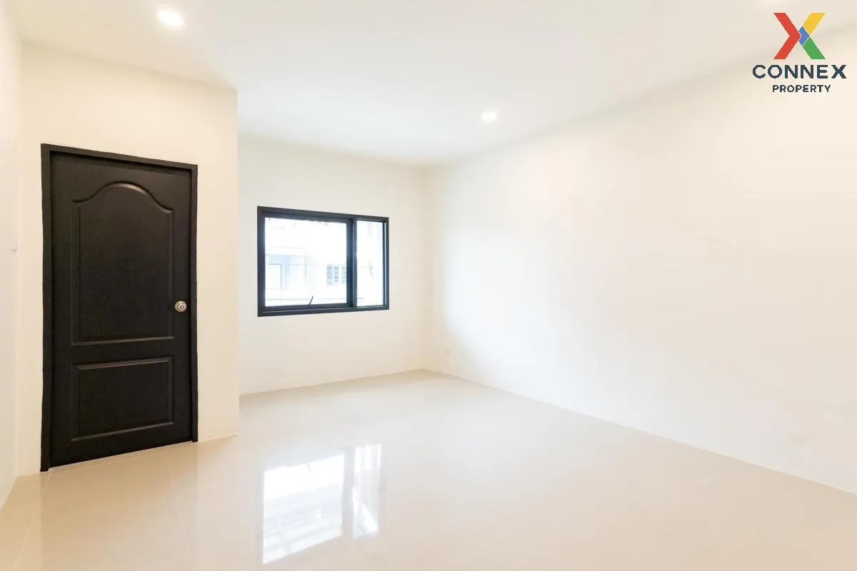 For Sale Townhouse/Townhome  , Baan Sinthawee Suanthon 3 , newly renovated , Thung Khu , Thung Khu , Bangkok , CX-108709