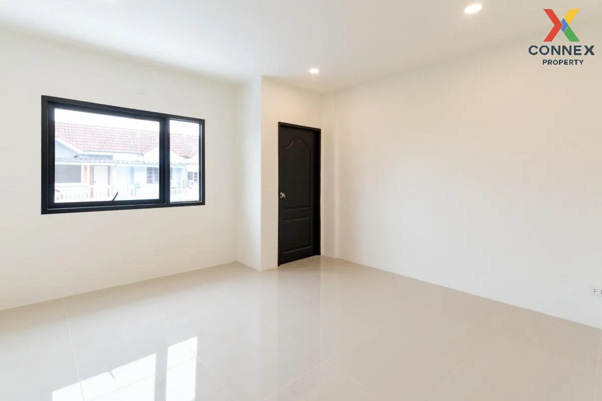 For Sale Townhouse/Townhome  , Baan Sinthawee Suanthon 3 , newly renovated , Thung Khu , Thung Khu , Bangkok , CX-108709