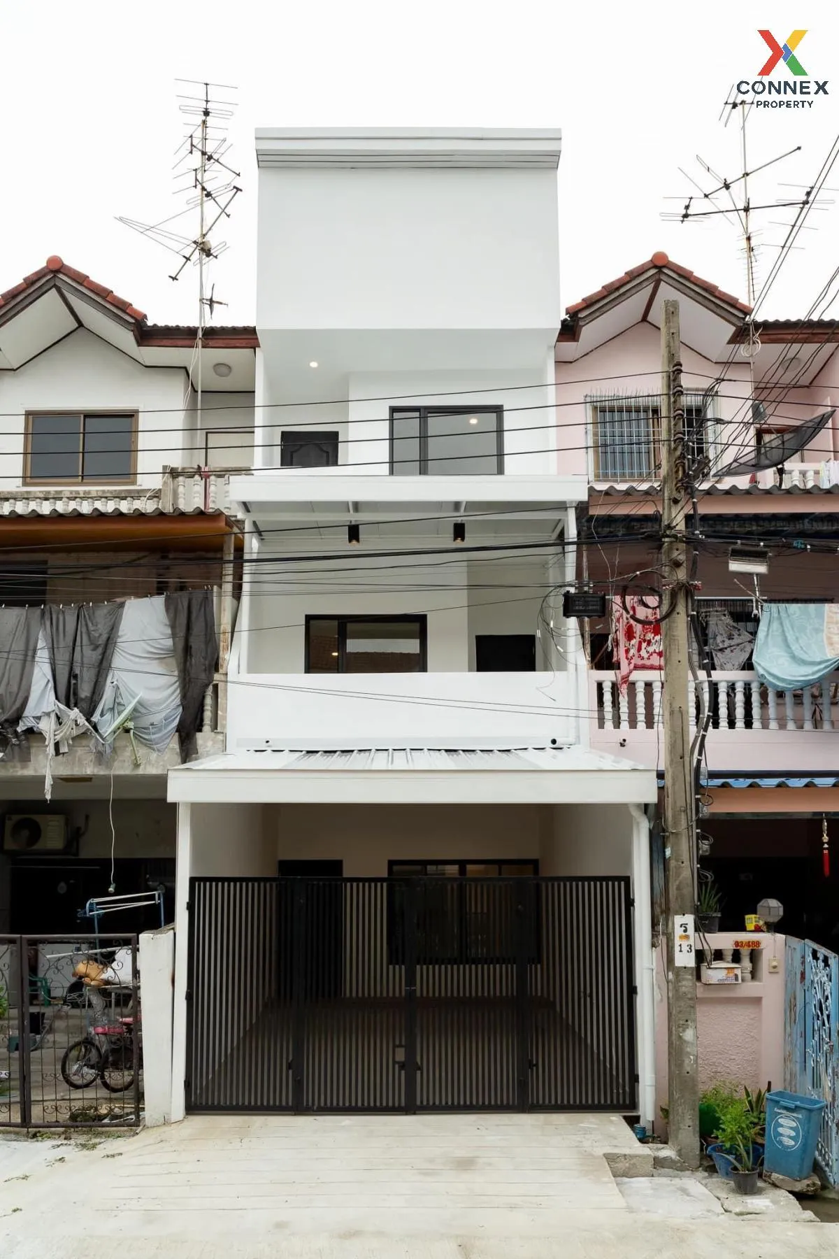 For Sale Townhouse/Townhome  , Baan Sinthawee Suanthon 3 , newly renovated , Thung Khu , Thung Khu , Bangkok , CX-108709 1