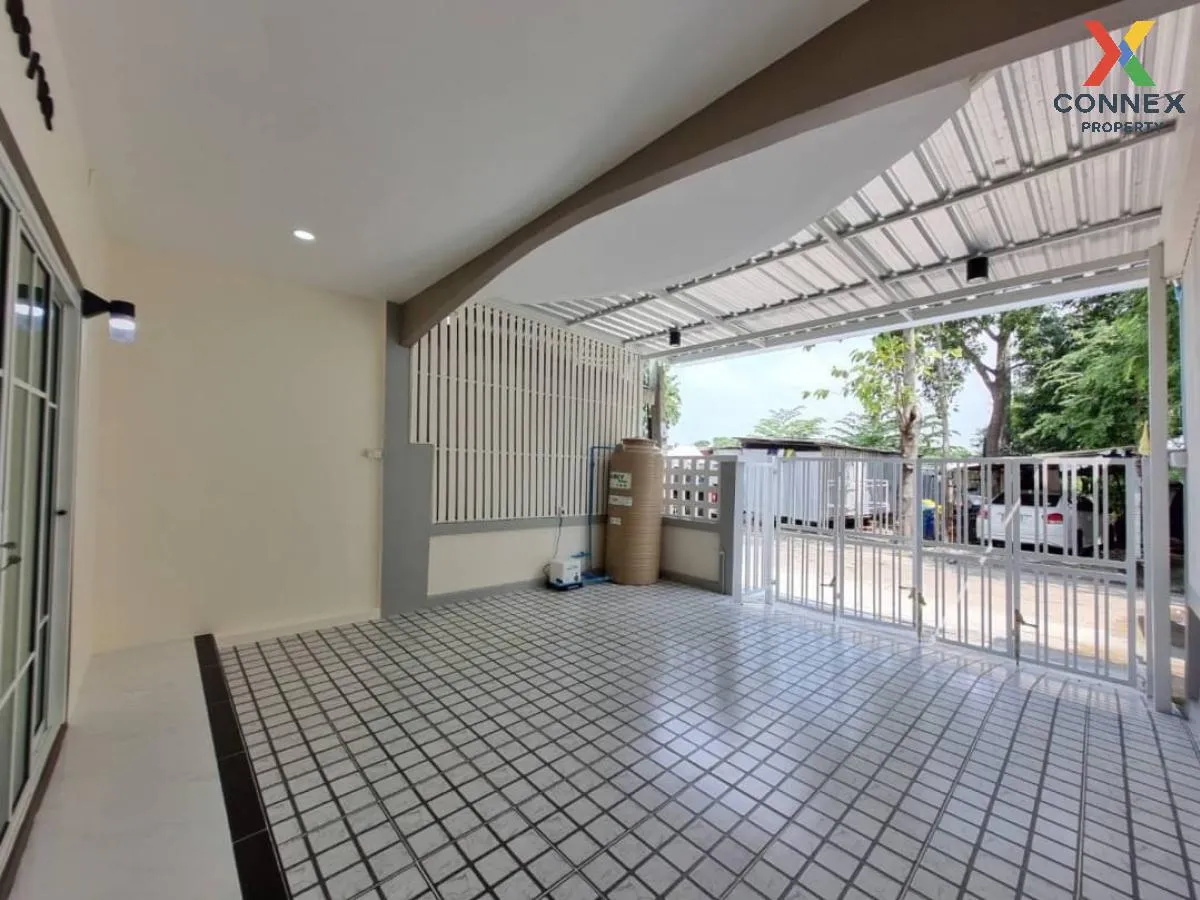 For Sale Townhouse/Townhome  , Baan Pharuai Bangbouthong , Lahan , Bang Bua Thong , Nonthaburi , CX-108767 4