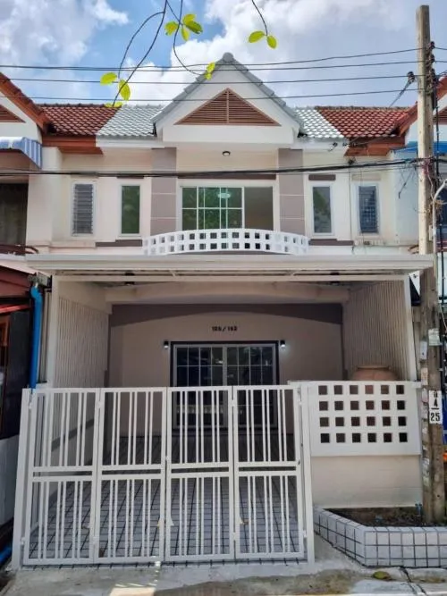 For Sale Townhouse/Townhome  , Baan Pharuai Bangbouthong , Lahan , Bang Bua Thong , Nonthaburi , CX-108767