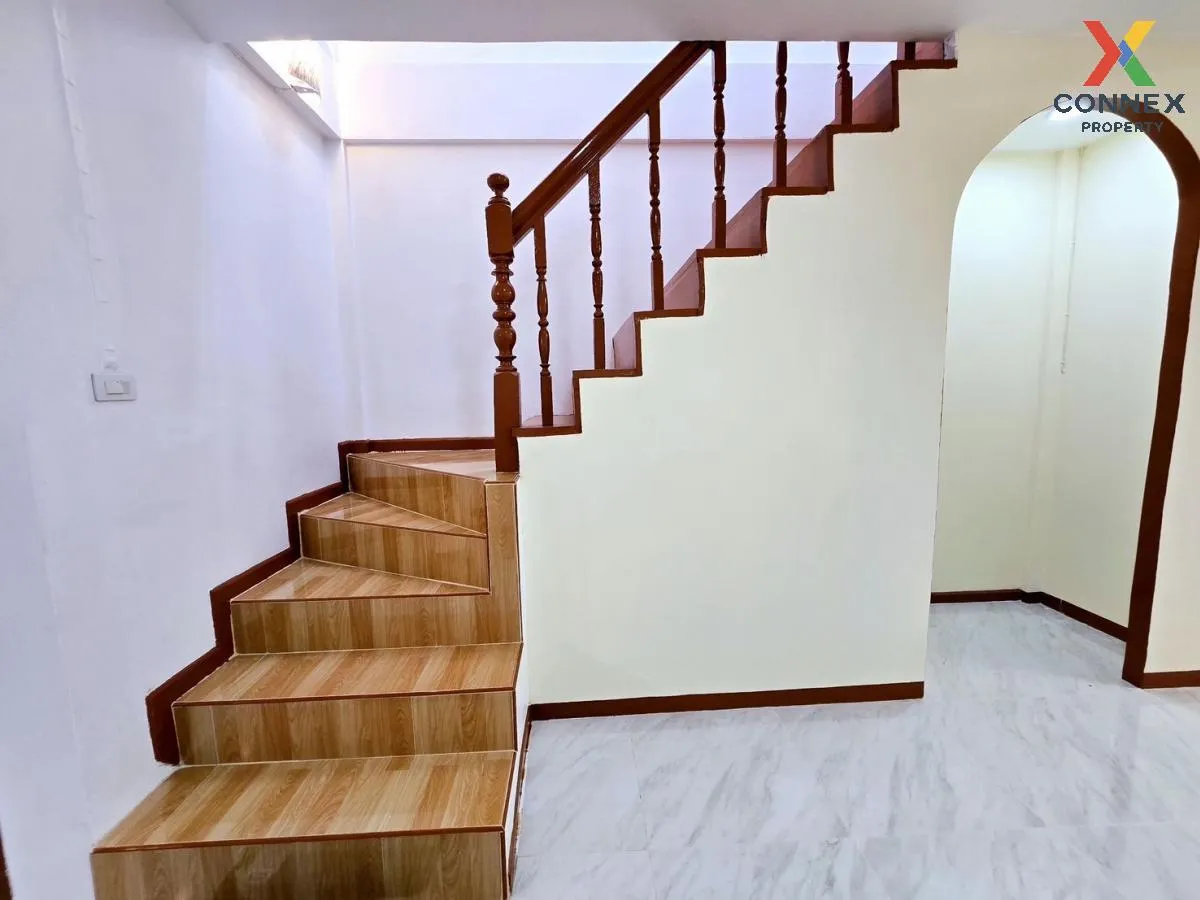 For Sale Townhouse/Townhome  , Lert Ubon Watcharapol Ramintra , corner unit , newly renovated , Tha Raeng , Bang Khen , Bangkok , CX-108944