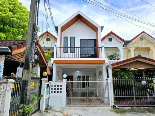 For Sale Townhouse/Townhome  , Lert Ubon Watcharapol Ramintra , corner unit , newly renovated , Tha Raeng , Bang Khen , Bangkok , CX-108944